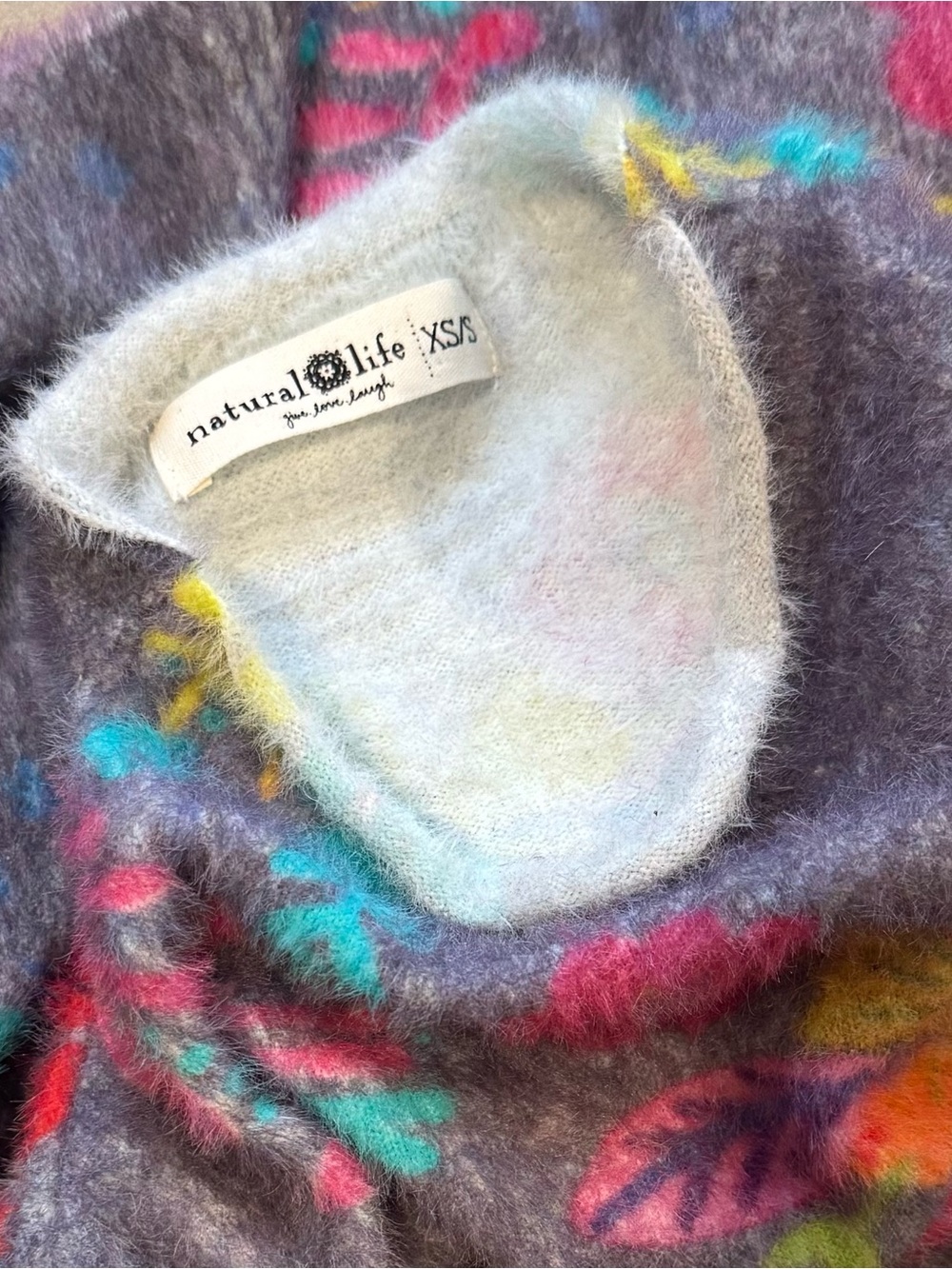 NATURAL LIFE  NWOT Cashmere Like Fuzzy  Bright Floral Print Sweater - Picture 4 of 8